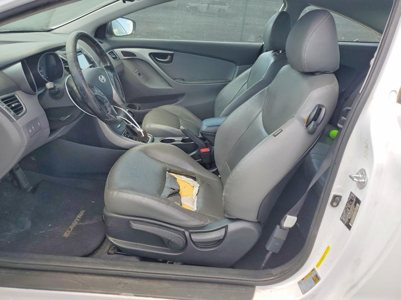 2014 Hyundai Elantra Coupe Base - zdjęcie 7