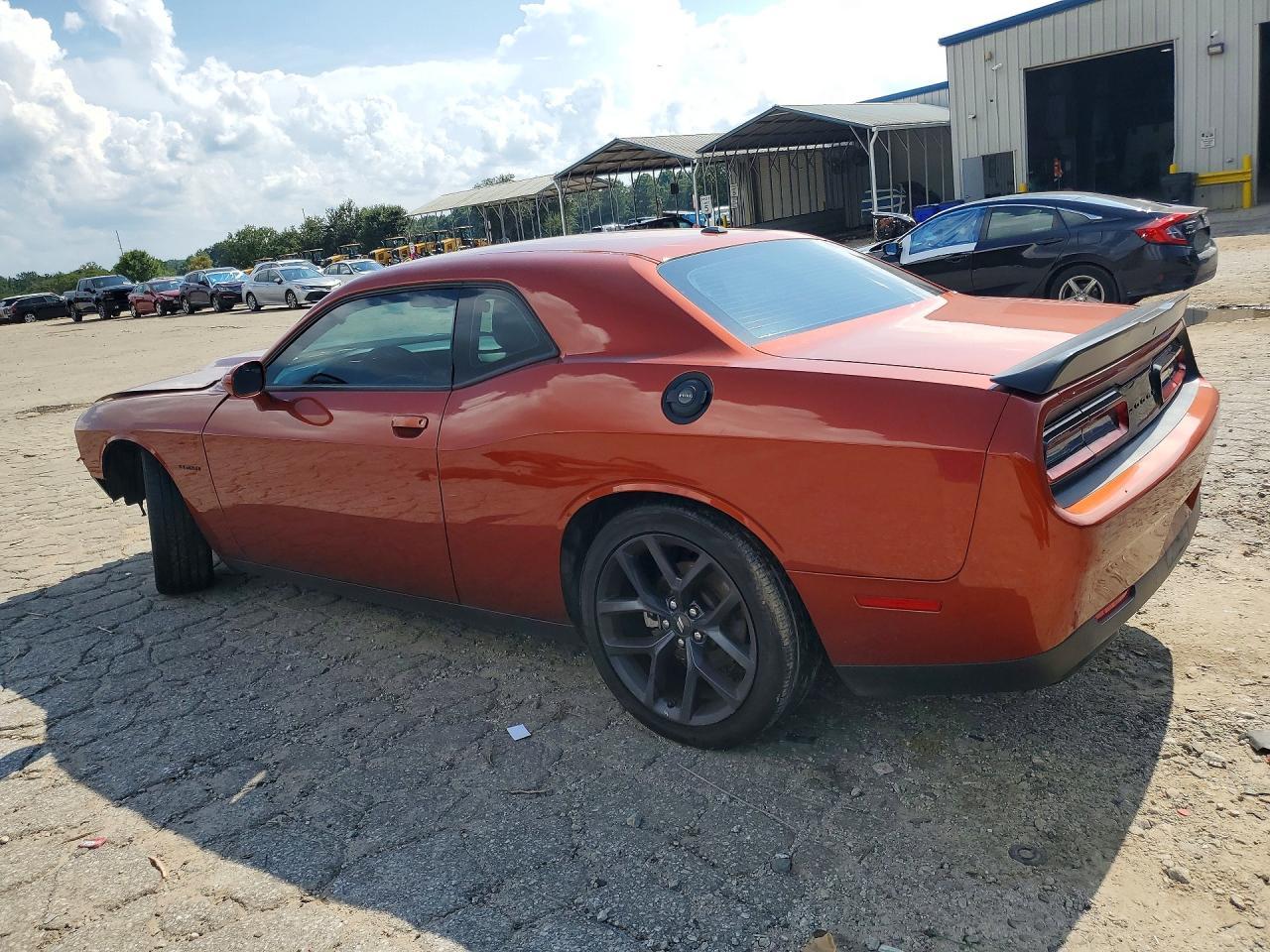 2022 Dodge Challenger R/T - zdjęcie 2
