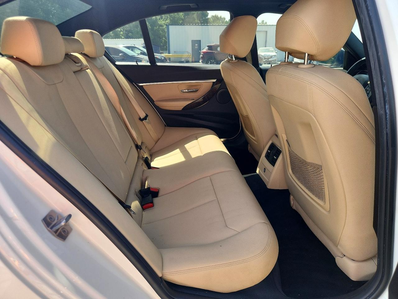 2018 BMW 330E - zdjęcie 10