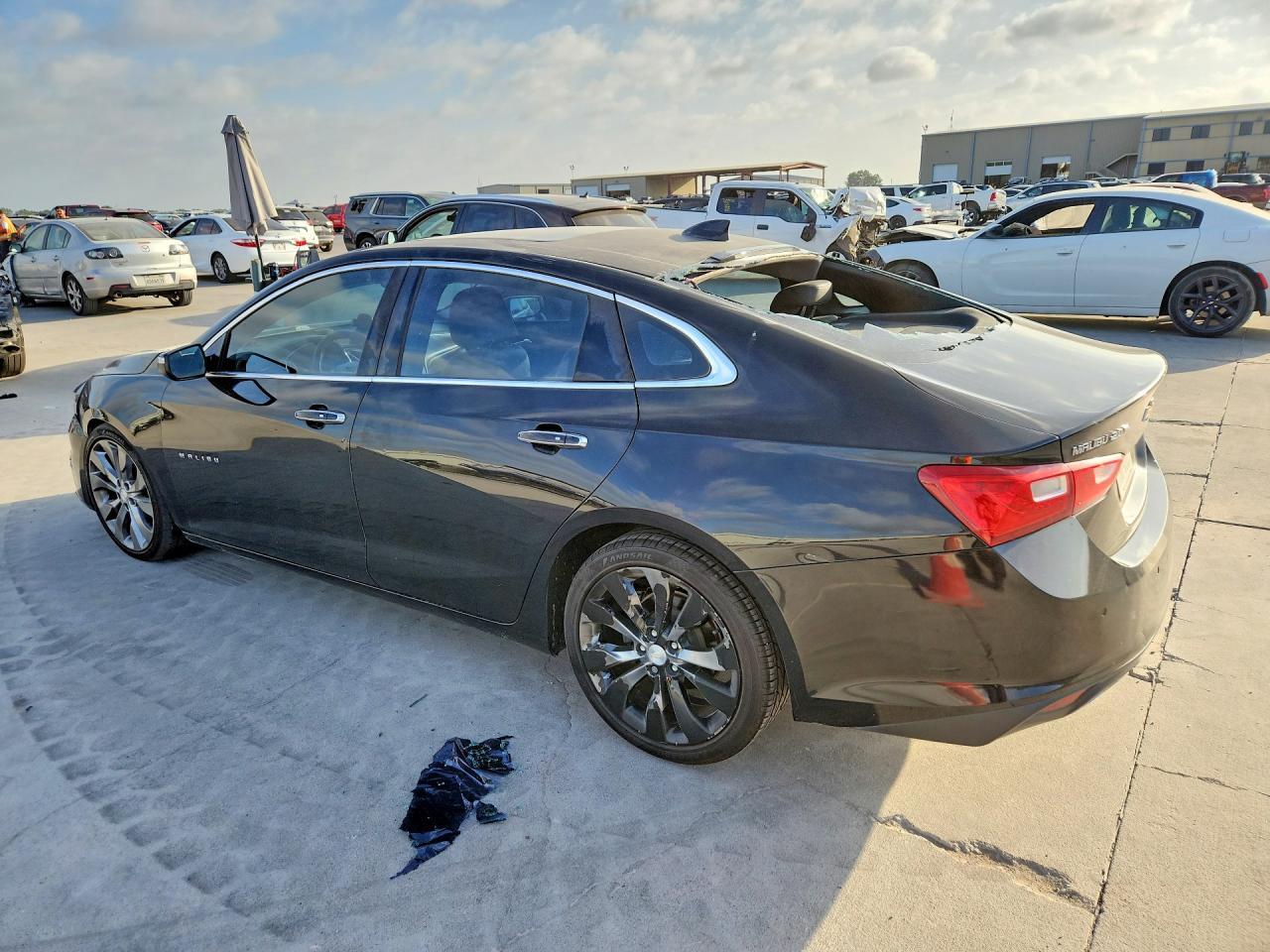 2016 Chevrolet Malibu Premier - zdjęcie 2