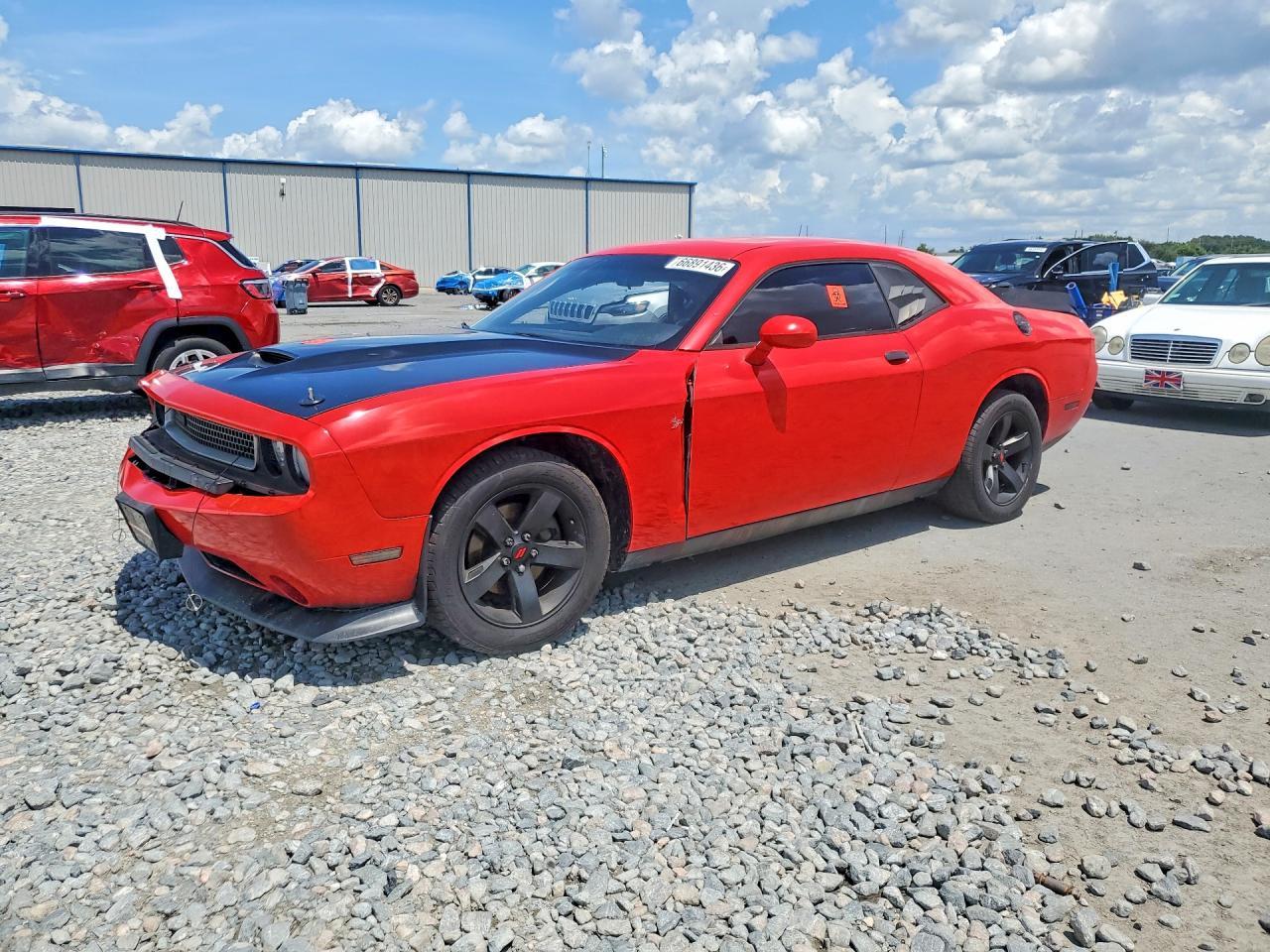 2014 Dodge Challenger Sxt - zdjęcie główne