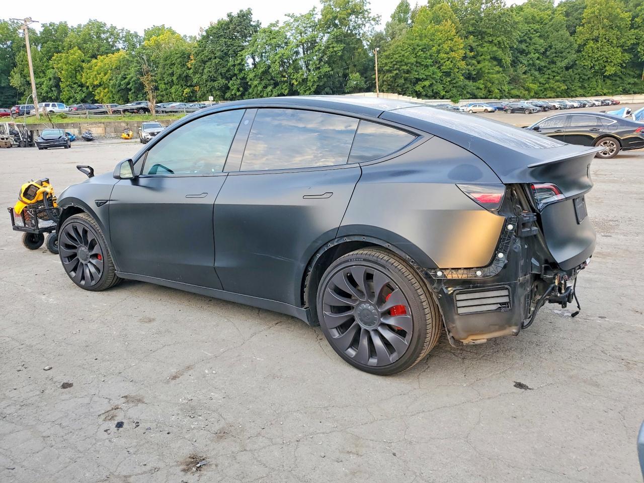 2021 Tesla Model Y - zdjęcie 2