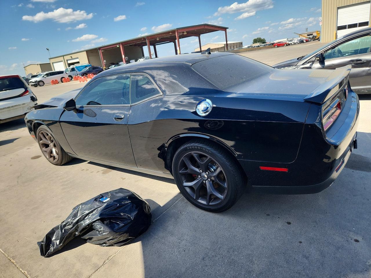 2017 Dodge Challenger Sxt - zdjęcie 2