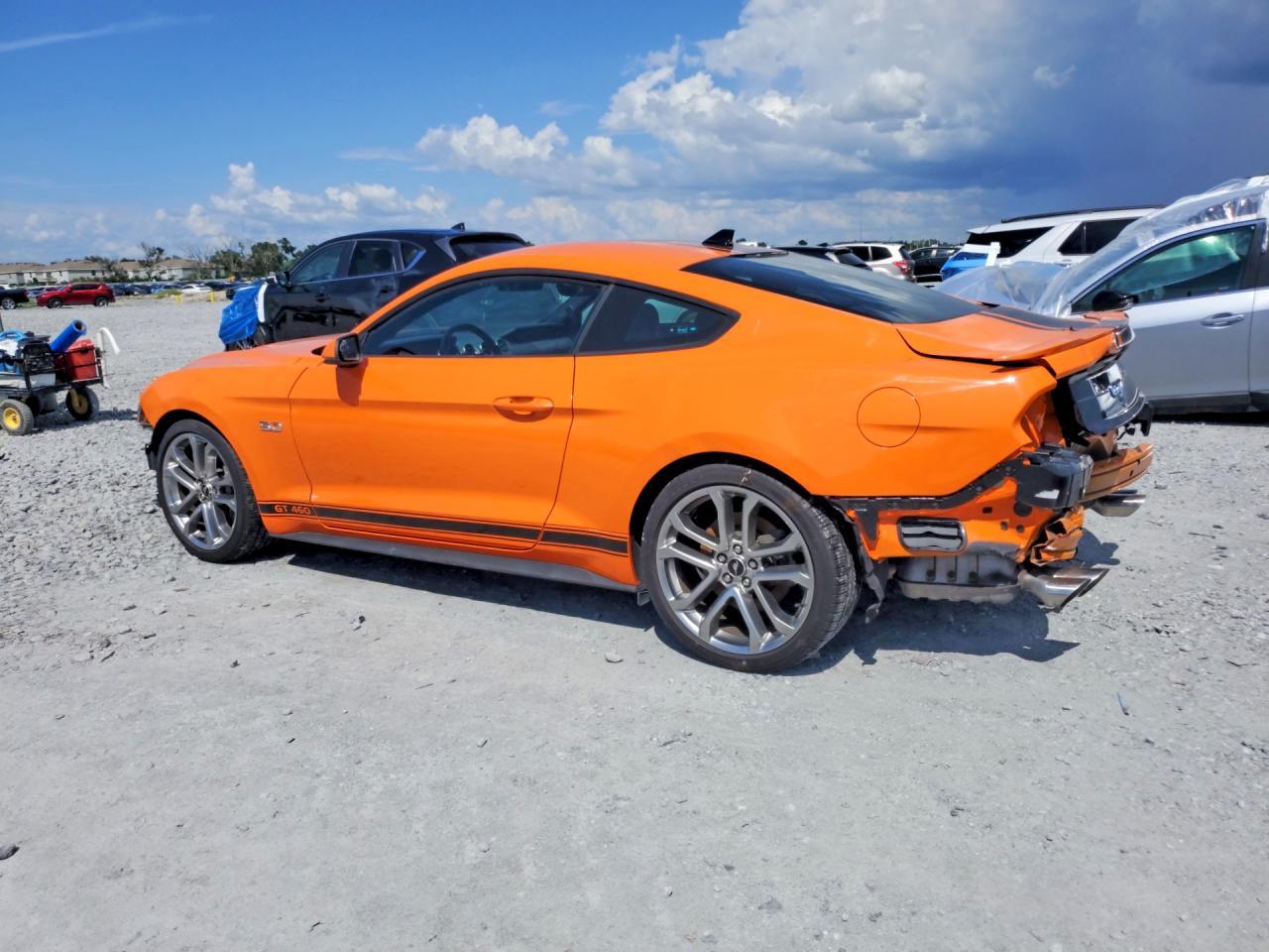 2020 Ford Mustang Gt - zdjęcie 2