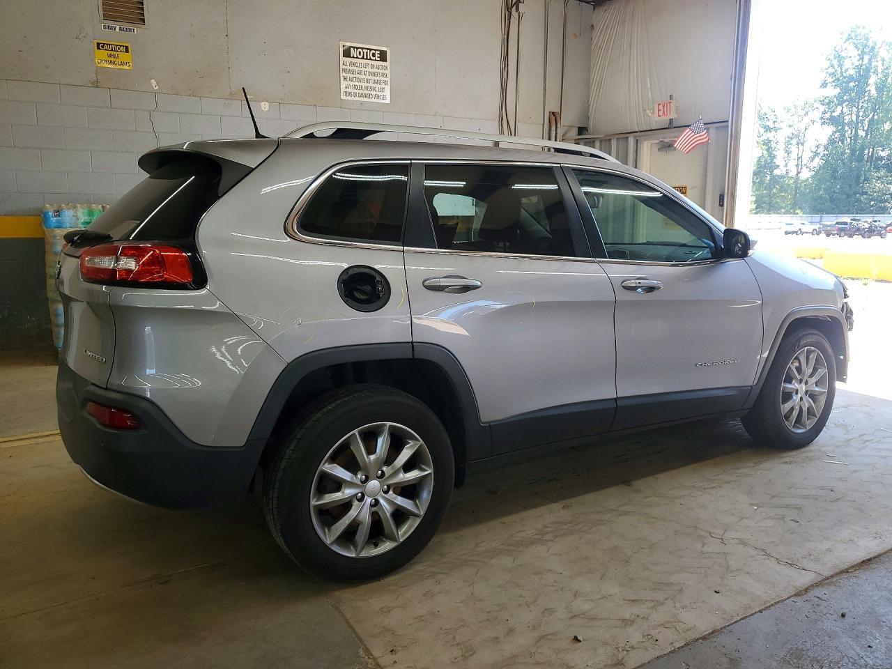 2018 Jeep Cherokee Limited - zdjęcie 3