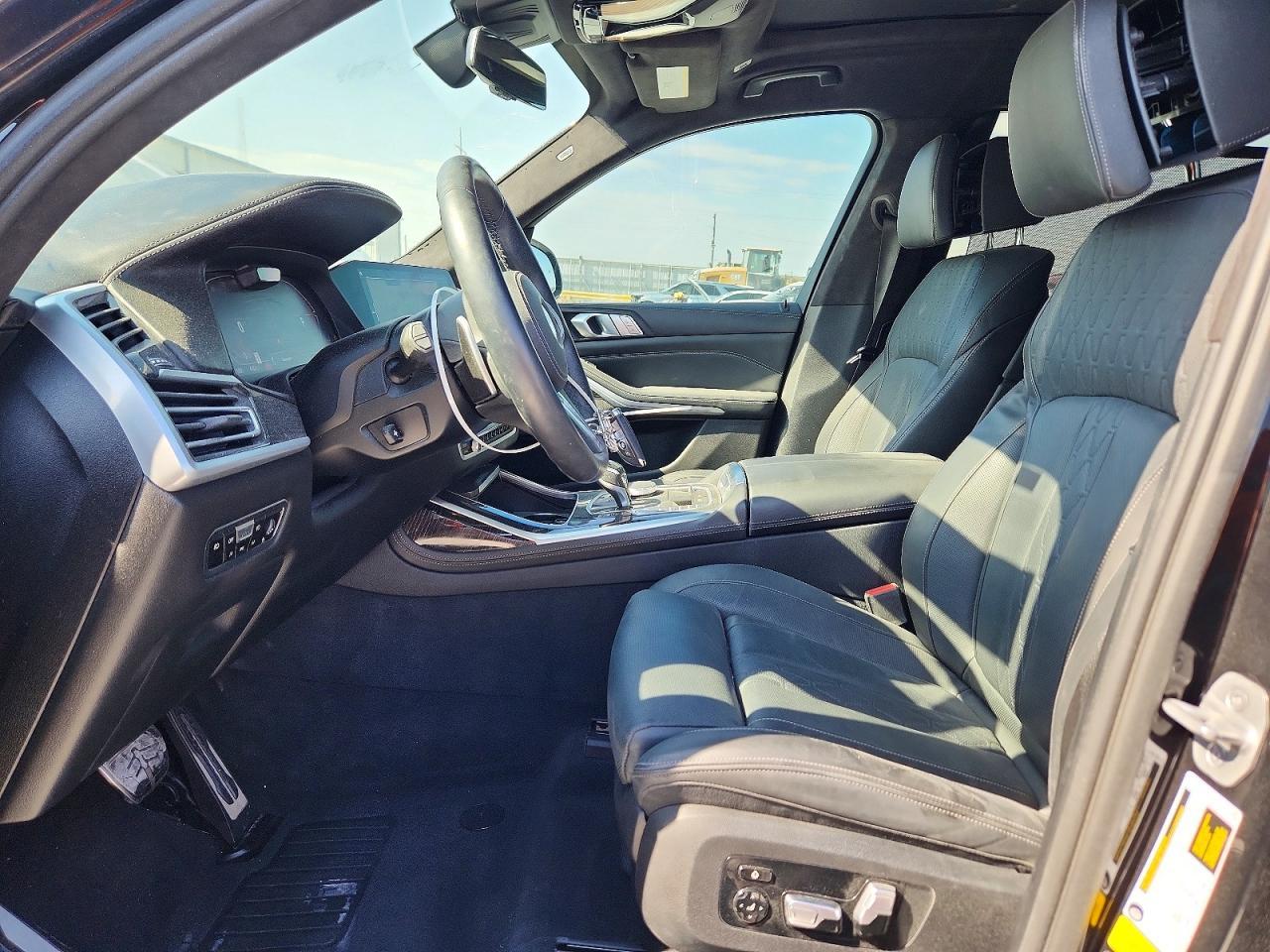 2021 BMW X7 xDrive40I - zdjęcie 7