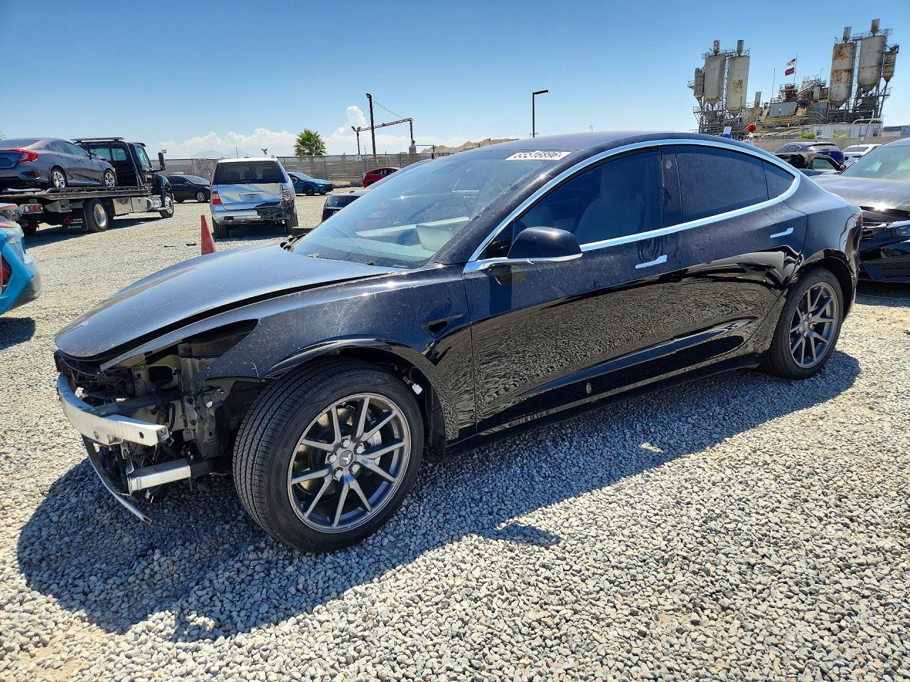 2018 Tesla Model 3 - zdjęcie główne