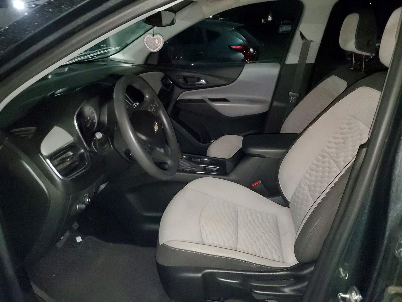2021 Chevrolet Equinox Ls - zdjęcie 7