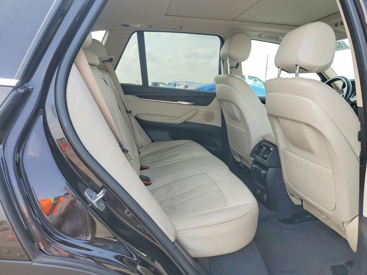 2015 BMW X5 xDrive35I - zdjęcie 10