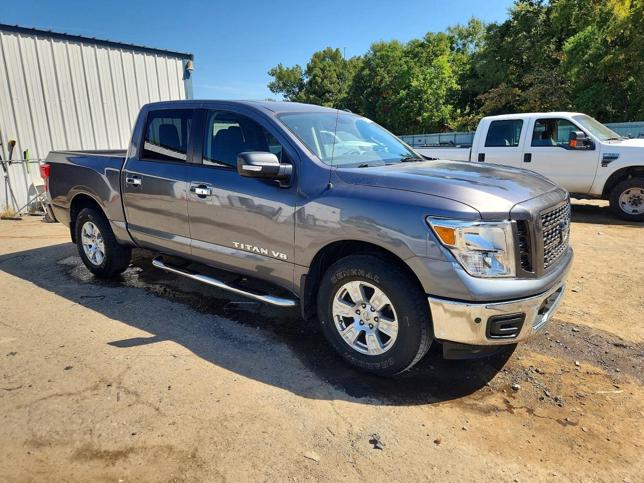 2019 Nissan Titan Sv - zdjęcie 4