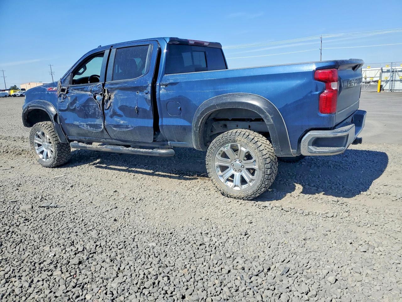 2019 Chevrolet Silverado K1500 Lt - zdjęcie 2