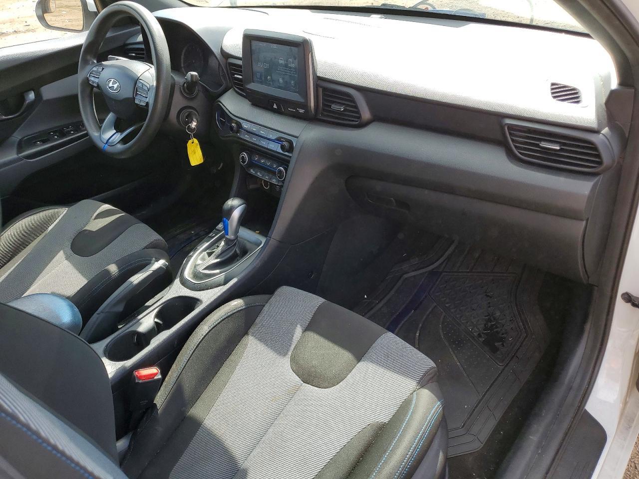 2019 Hyundai Veloster 2.0L - zdjęcie 8