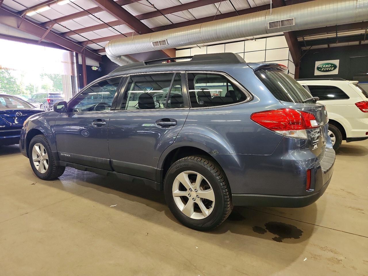 2014 Subaru Outback 2.5I - zdjęcie 2