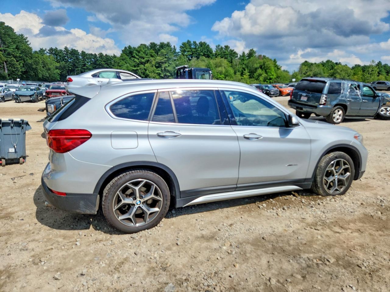 2016 BMW X1 xDrive28I - zdjęcie 3