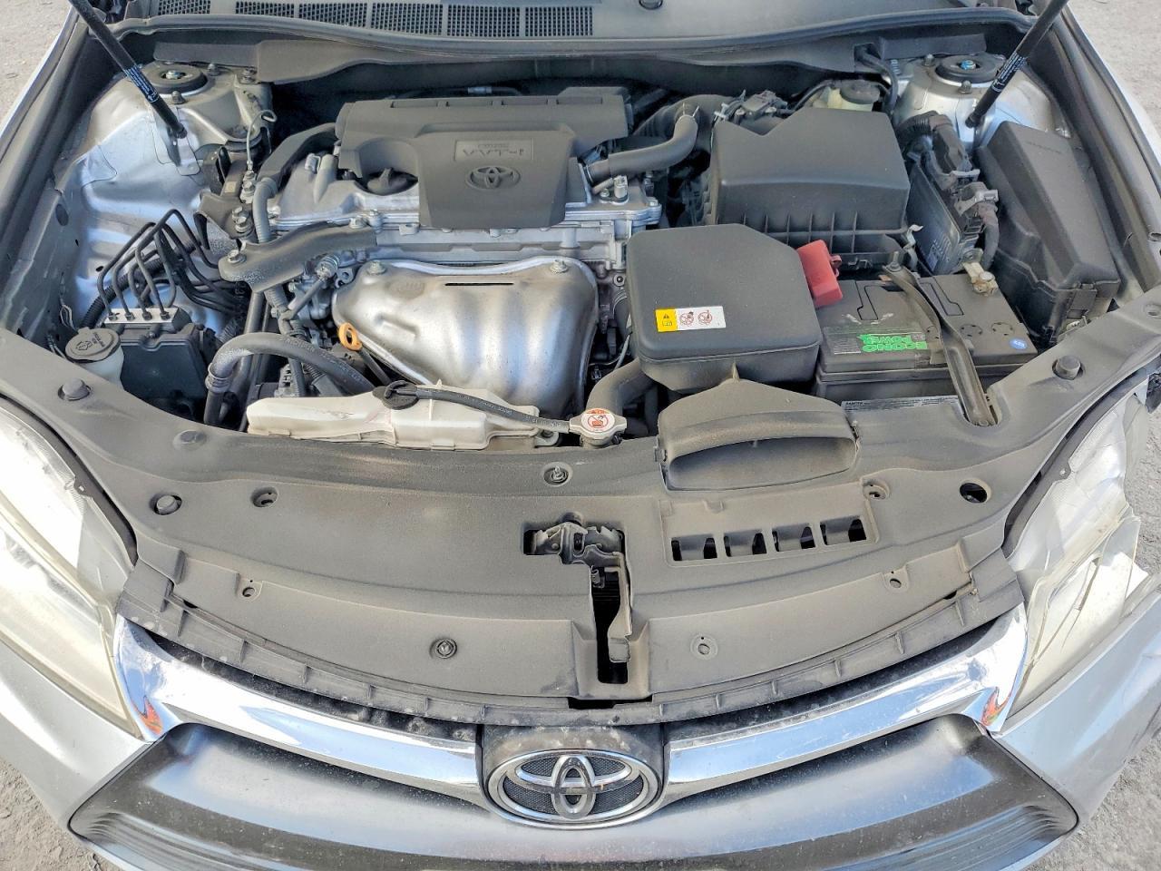 2017 Toyota Camry Le - zdjęcie 11