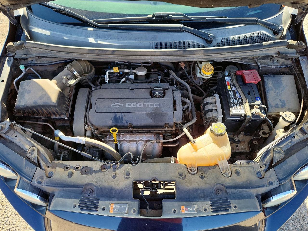 2016 Chevrolet Sonic Ls - zdjęcie 11