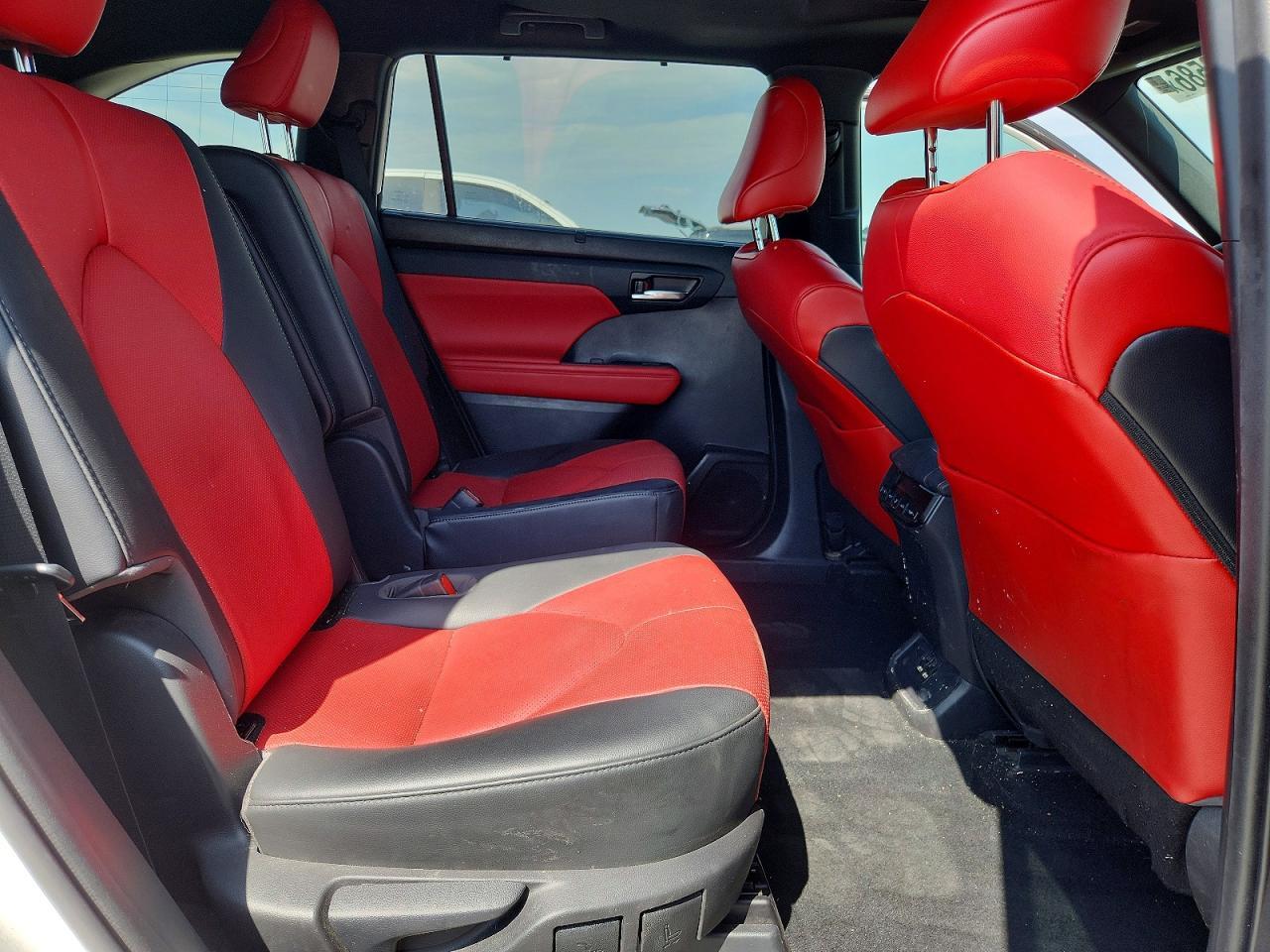 2021 Toyota Highlander Xse - zdjęcie 11