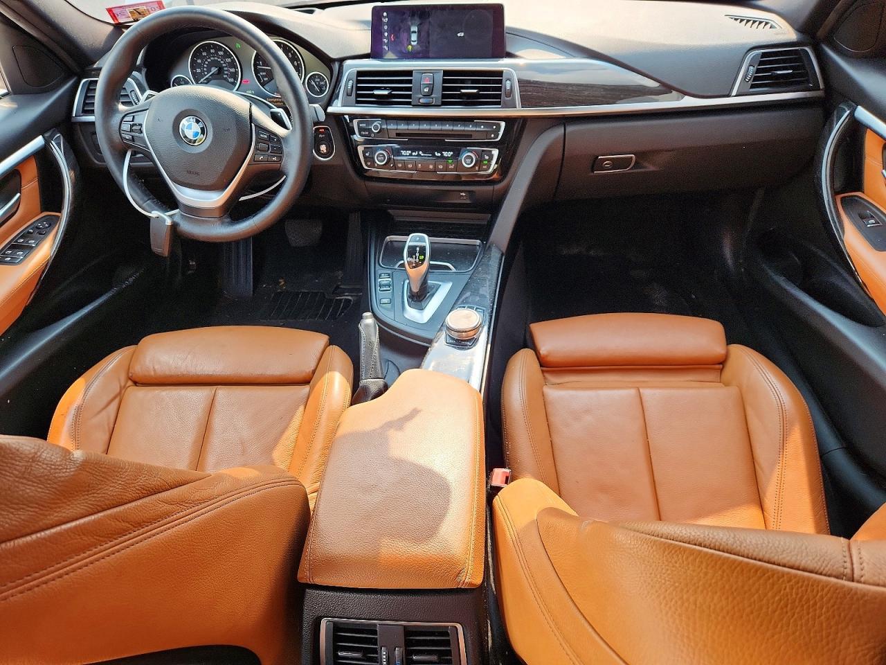 2018 BMW Seria 3 330i - zdjęcie 8