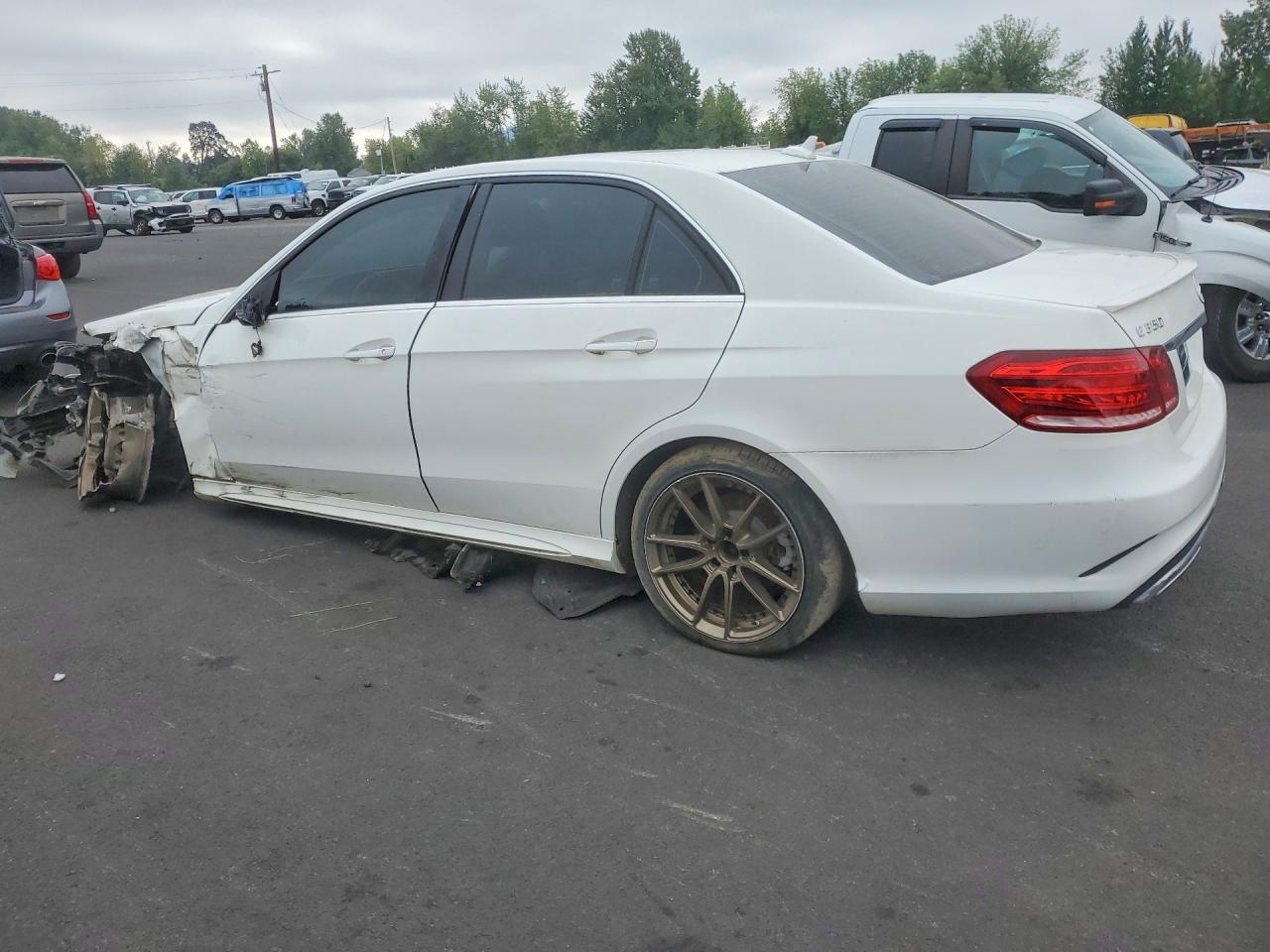 2014 Mercedes-Benz E 350 - zdjęcie 2