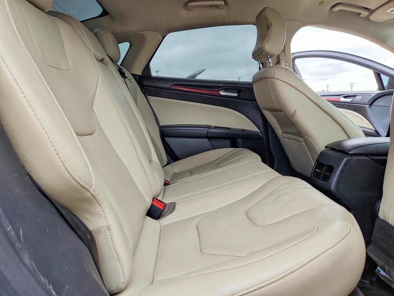 2017 Ford Fusion Titanium Phev - zdjęcie 10