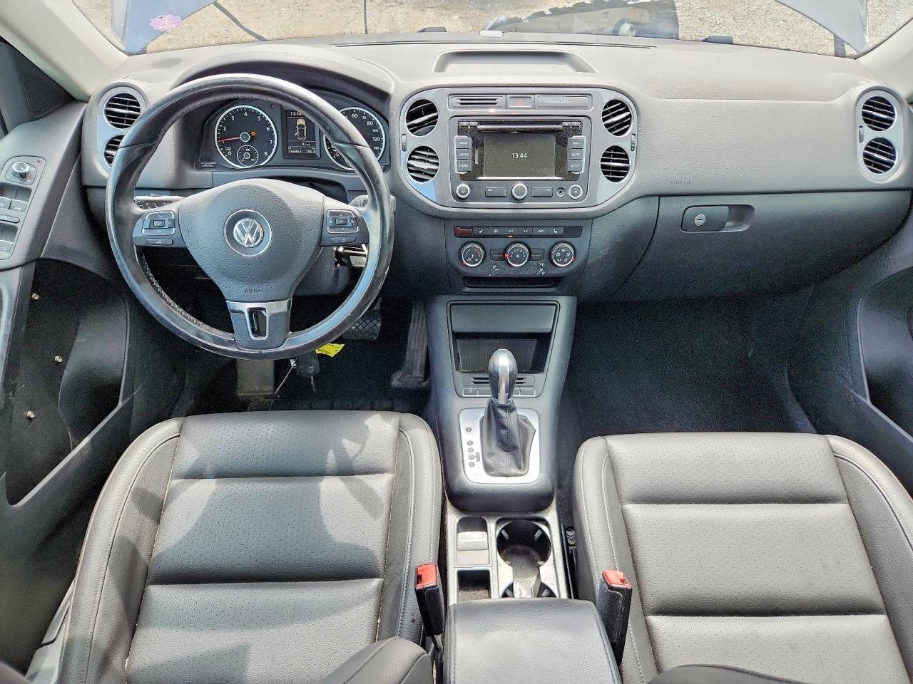 2013 Volkswagen Tiguan S - zdjęcie 8