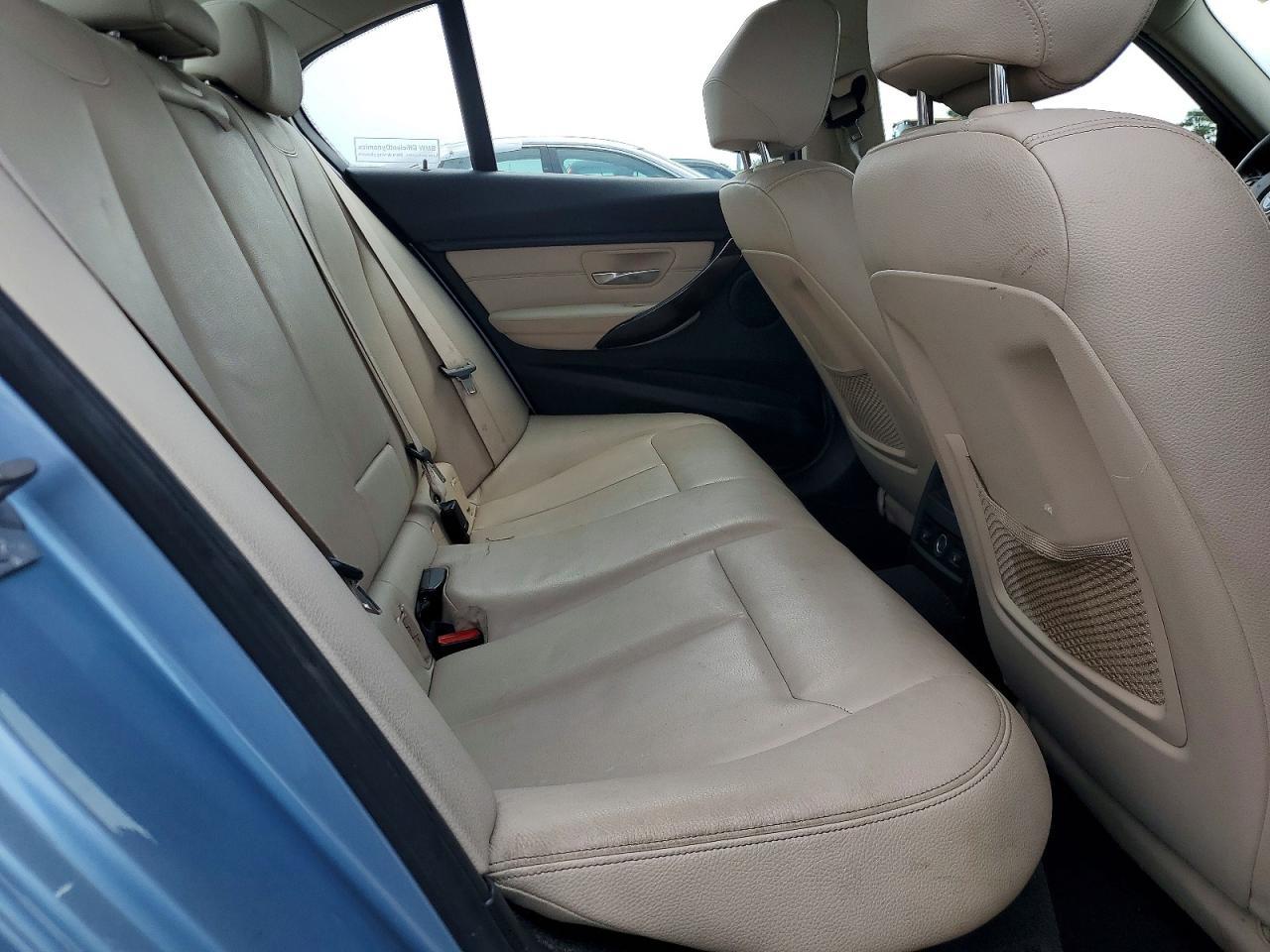 2015 BMW Seria 3 328i - zdjęcie 10