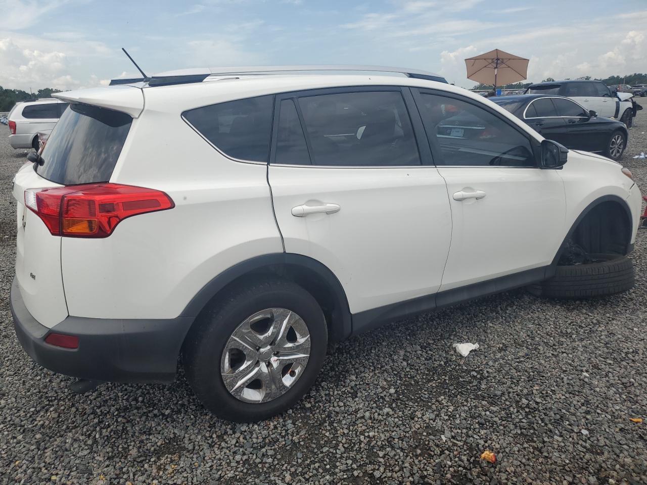 2014 Toyota Rav4 Le - zdjęcie 3