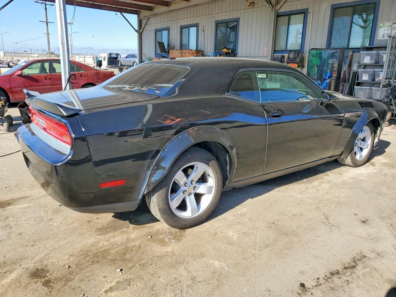 2014 Dodge Challenger Sxt - zdjęcie 3