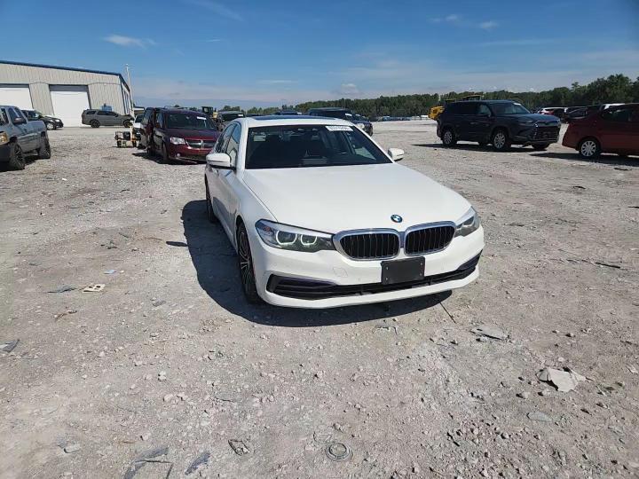 2019 BMW 530 I - zdjęcie 13