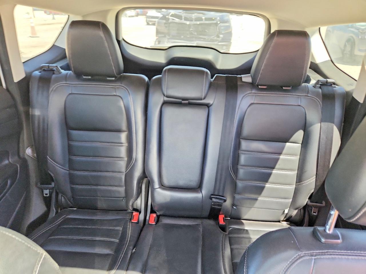 2019 Ford Escape Titanium - zdjęcie 10