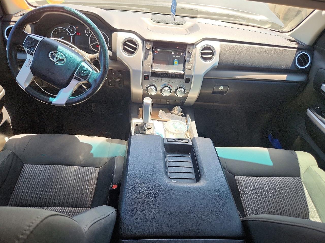 2017 Toyota Tundra Sr5 - zdjęcie 8