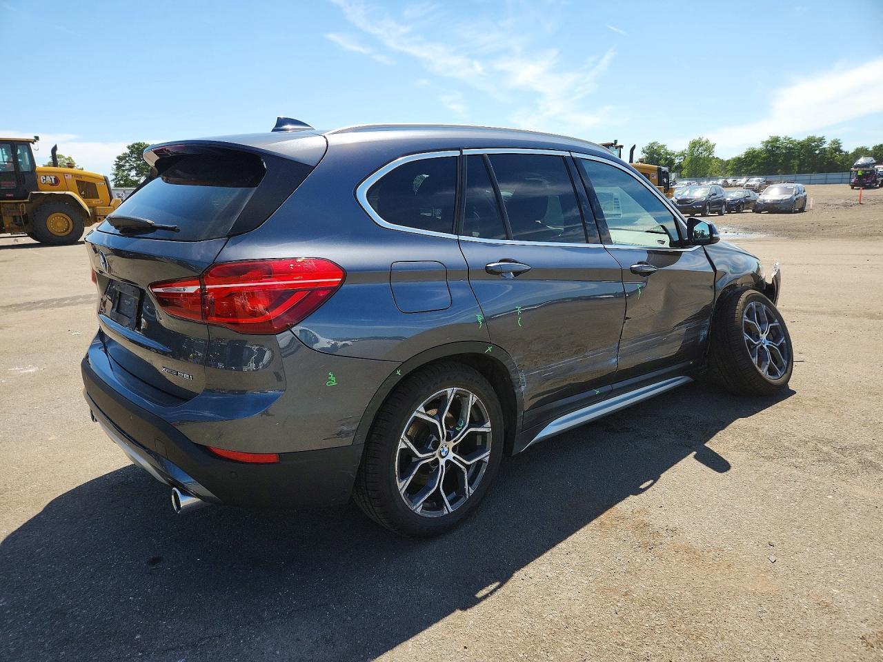 BMW X1 - zdjęcie 3