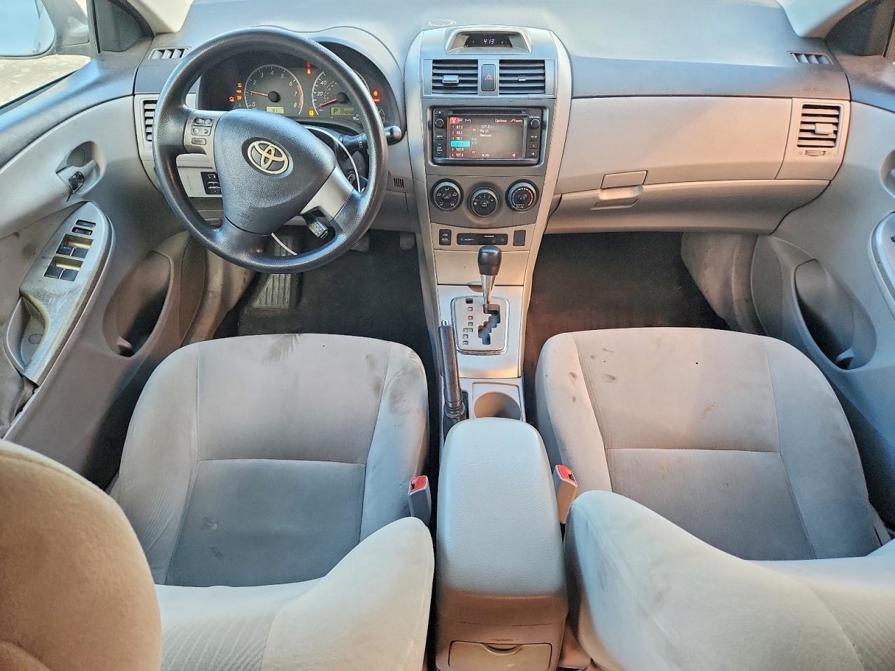 2013 Toyota Corolla Le - zdjęcie 8