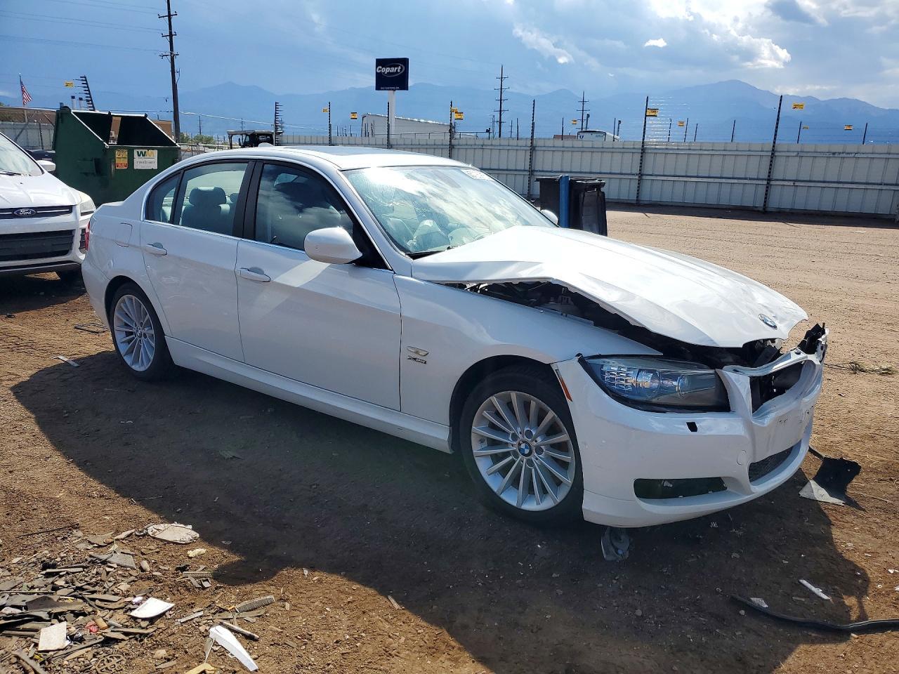 2026 BMW 335 Xi - zdjęcie 4