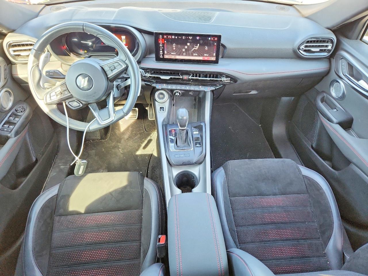 2024 Dodge Hornet R/T Plus - zdjęcie 8