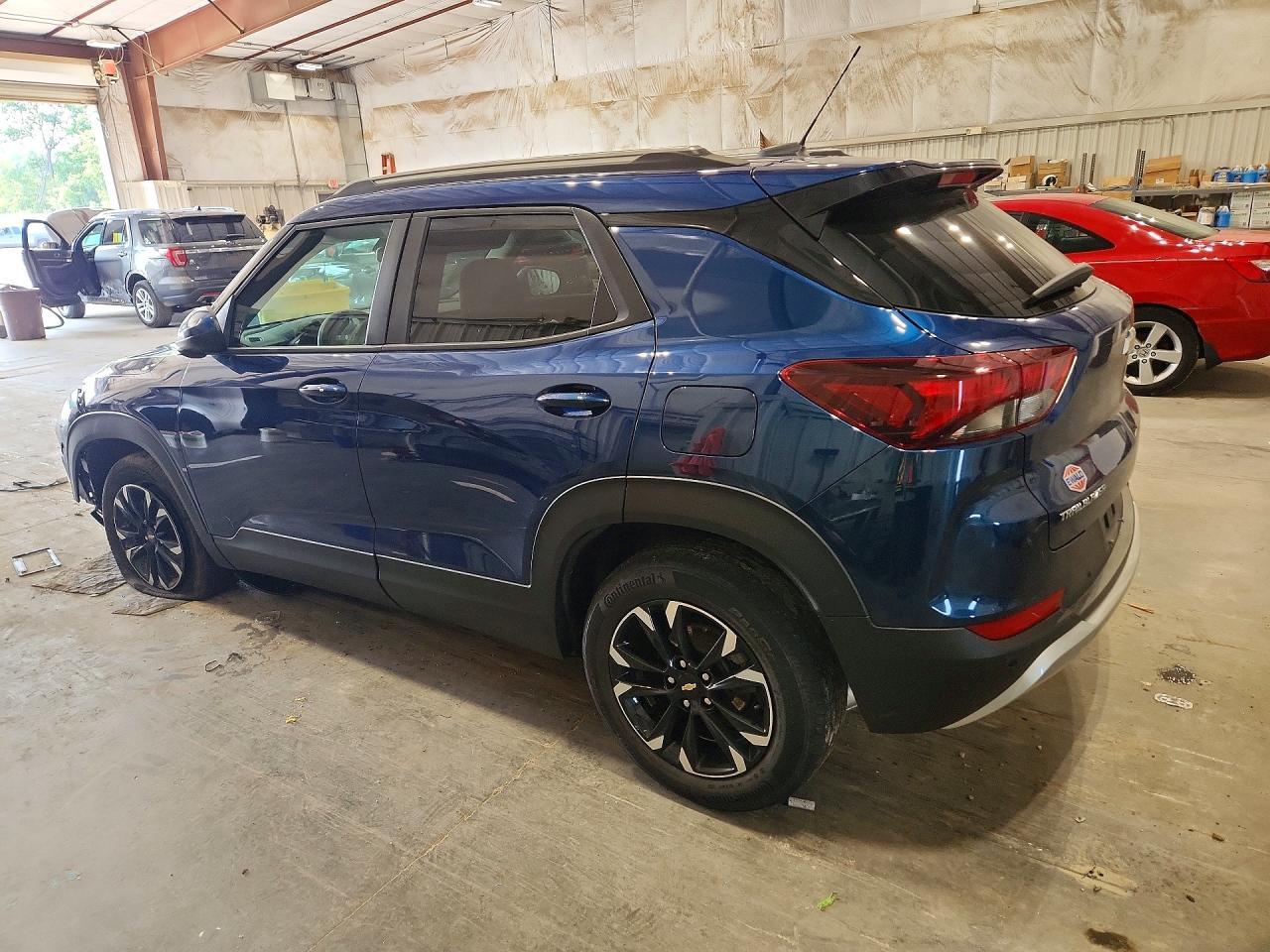 2021 Chevrolet Trailblazer Lt - zdjęcie 2
