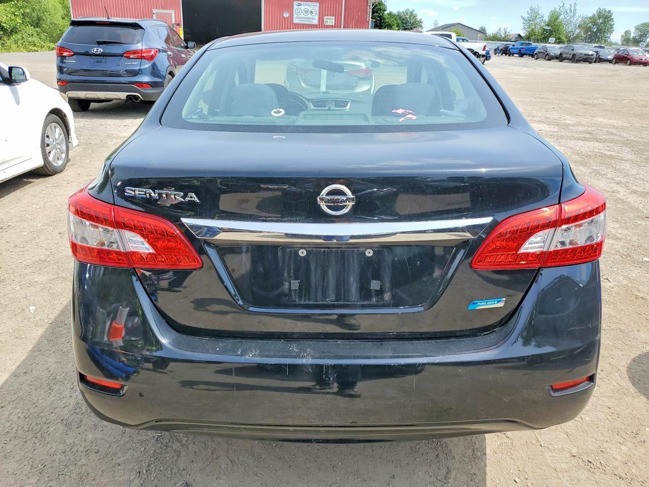 2015 Nissan Sentra S - zdjęcie 6