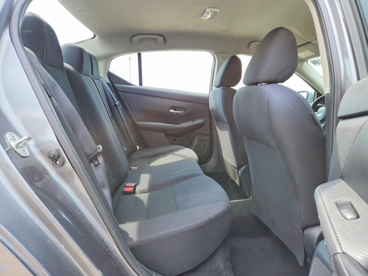 2022 Nissan Sentra S - zdjęcie 10