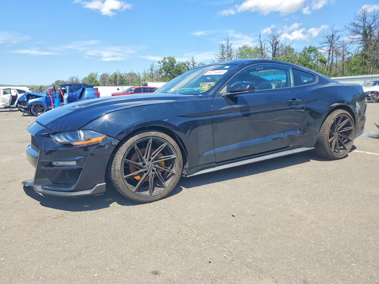2018 Ford Mustang - zdjęcie główne