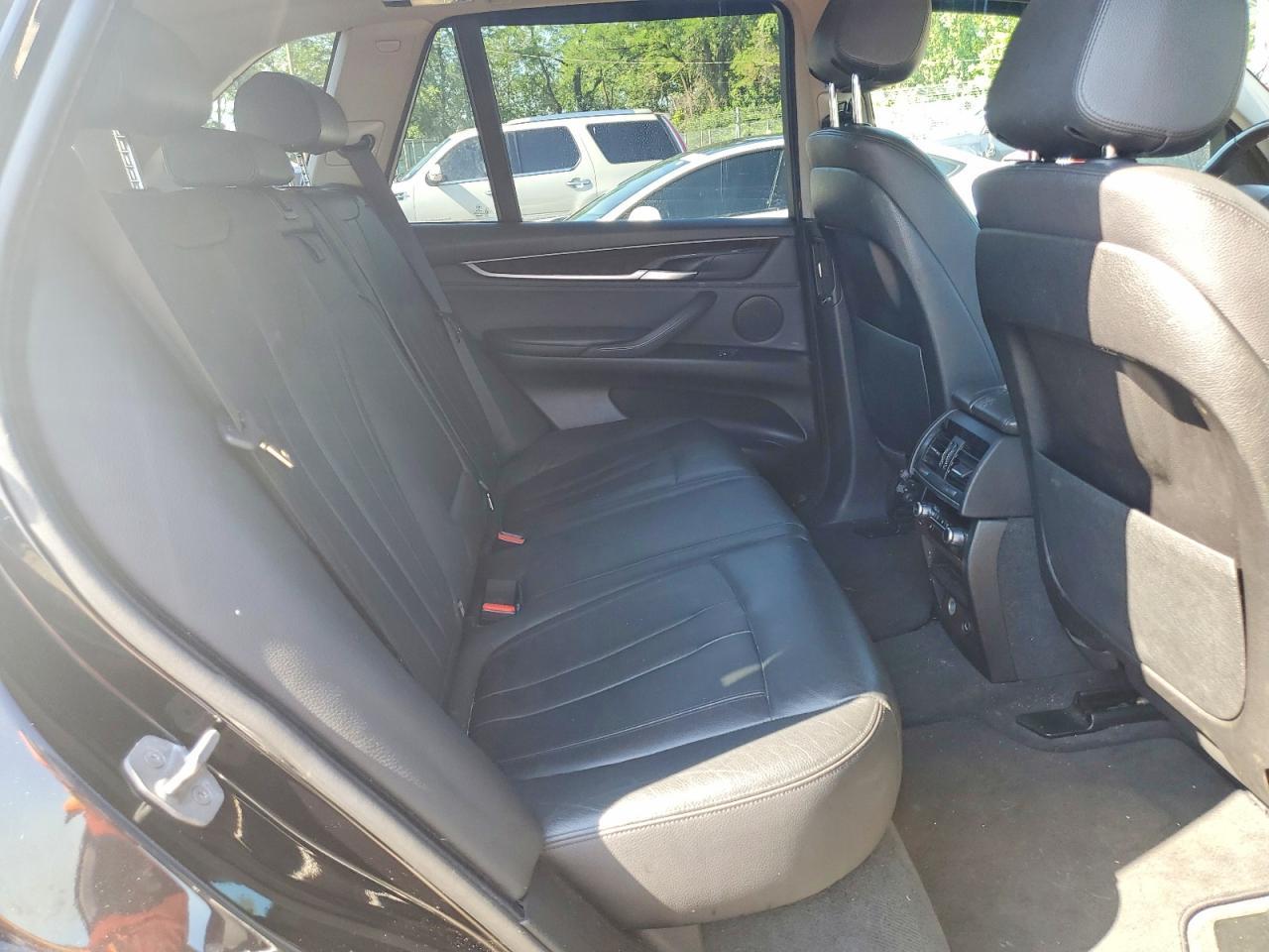 2015 BMW X5 xDrive35D - zdjęcie 11