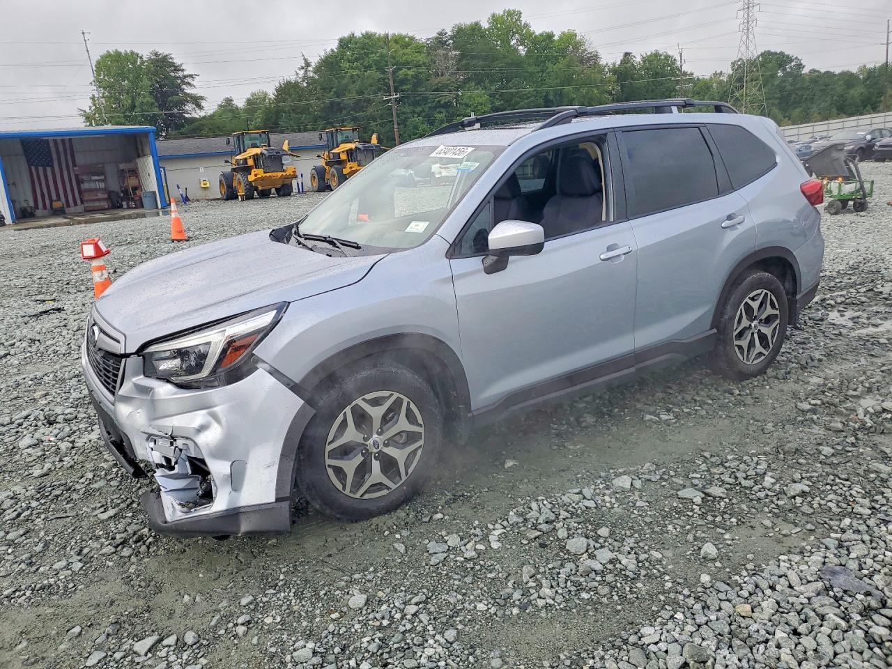 2021 Subaru Forester Premium - zdjęcie główne