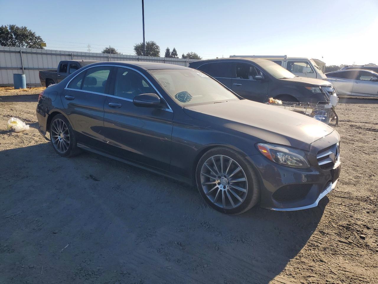 2016 Mercedes-Benz C 300 - zdjęcie 4