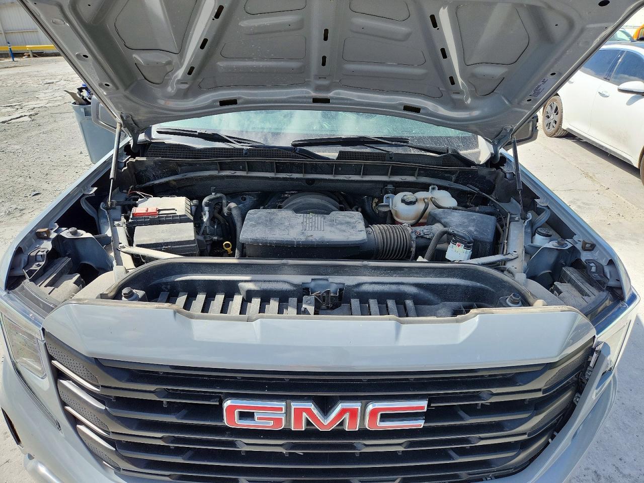 2024 GMC Sierra K1500 - zdjęcie 11