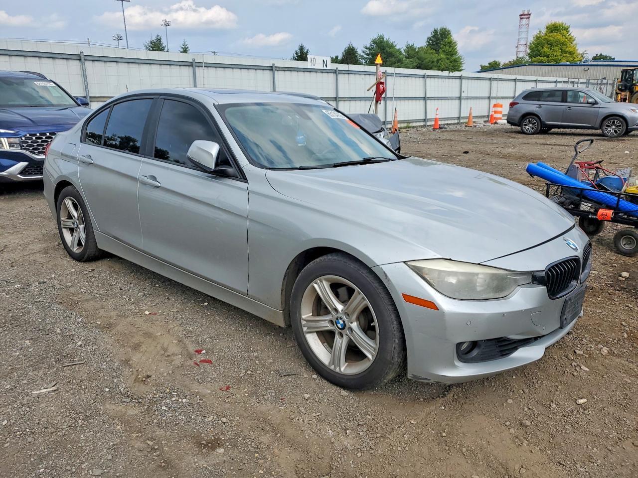 2014 BMW Seria 3 328i - zdjęcie 4