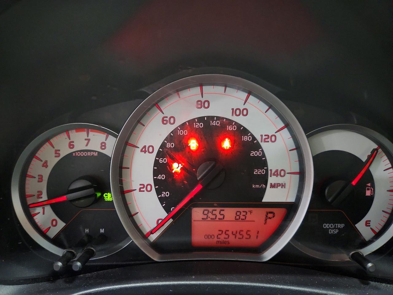 2013 Toyota Yaris 5-Door Se - zdjęcie 9