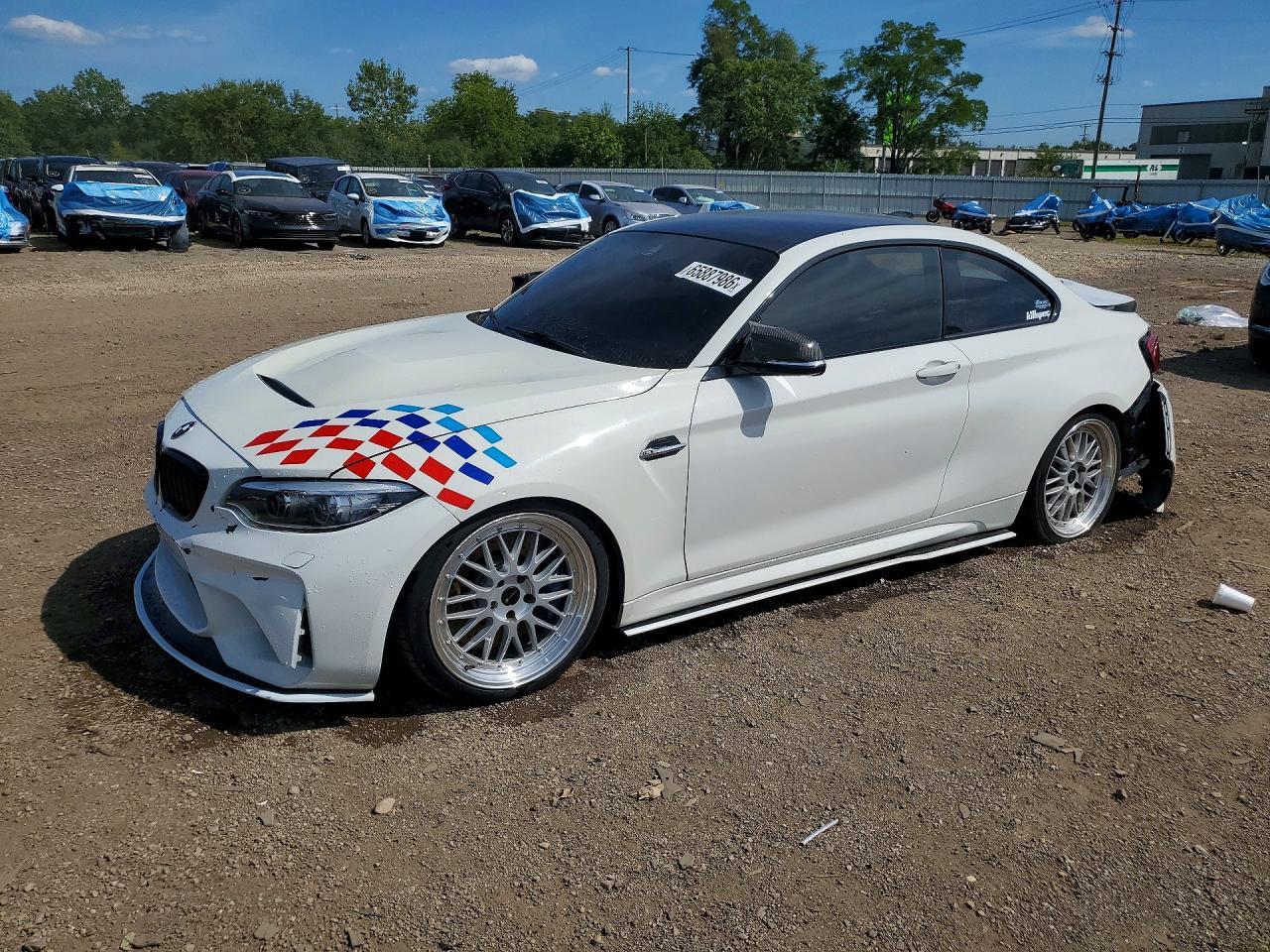 2017 BMW M2 - zdjęcie główne