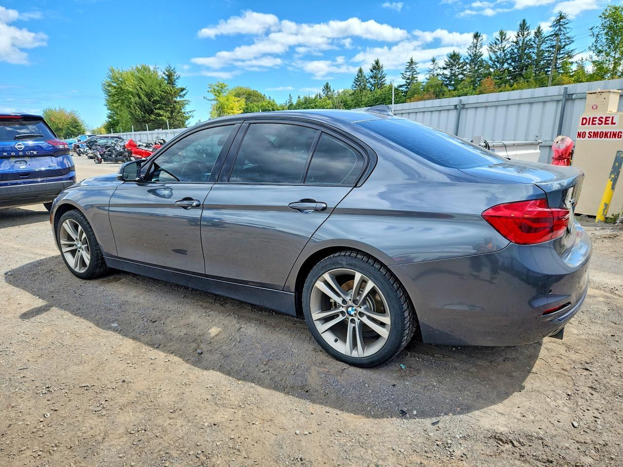 2017 BMW 320 Xi - zdjęcie 2