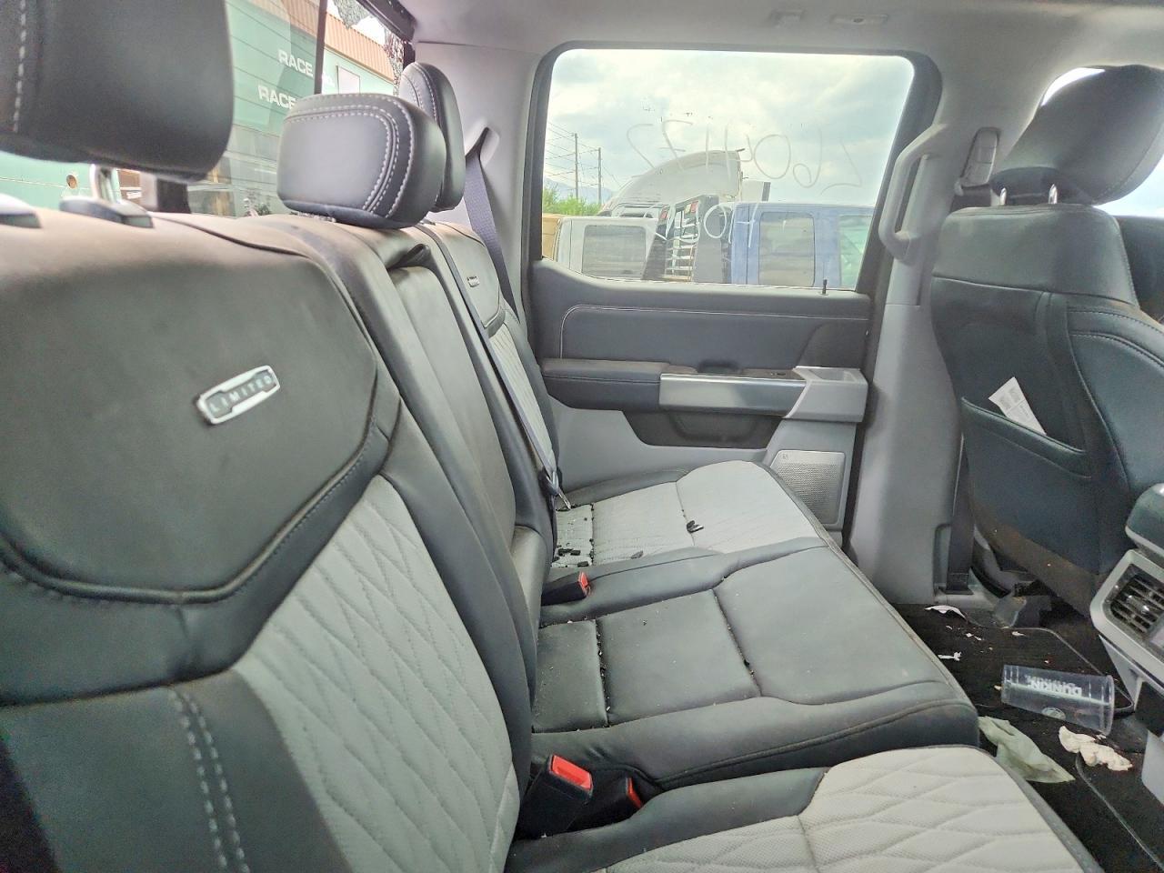 2024 Ford F350 Super Duty - zdjęcie 10