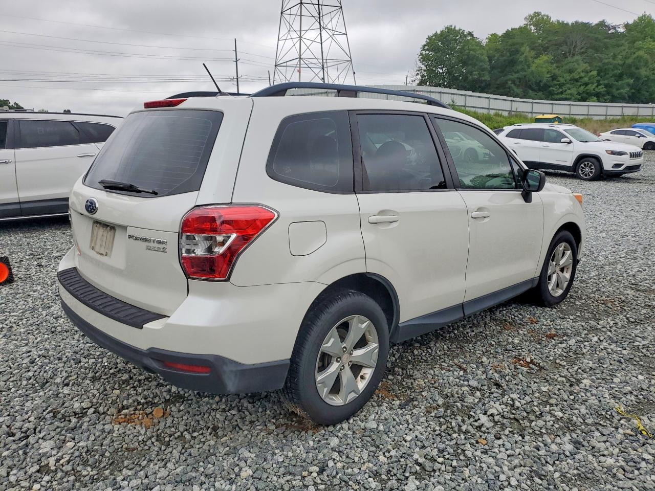 2015 Subaru Forester 2.5I - zdjęcie 3