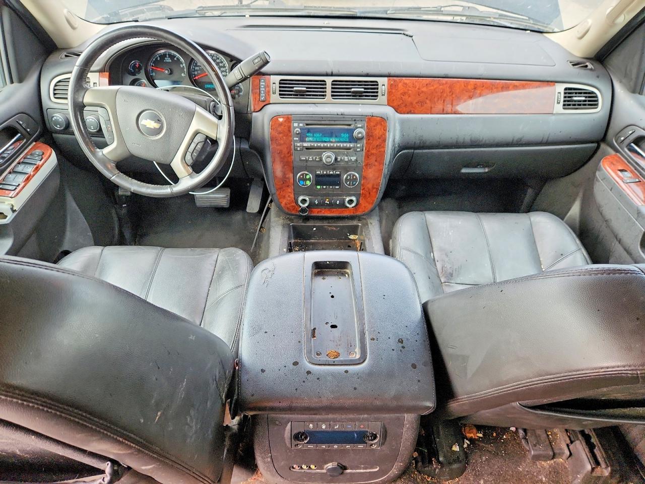 2014 Chevrolet Suburban K1500 Lt - zdjęcie 8